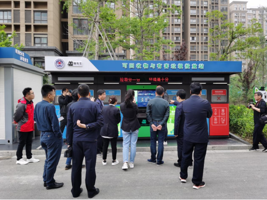 貓先生環(huán)保垃圾房，定時定點(diǎn)生活垃圾投放站，垃圾房廠家