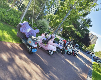 貓先生智能電動(dòng)車無線充電樁合作，垃圾分類設(shè)備廠家