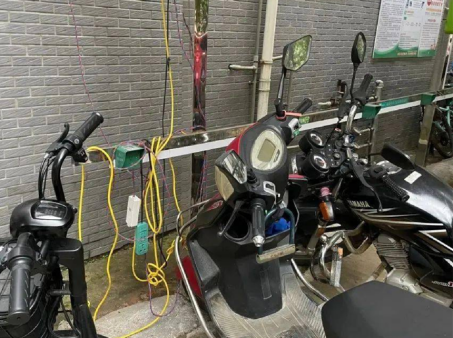 電動(dòng)自行車充電樁，智能無線充電，電單車充電樁廠家