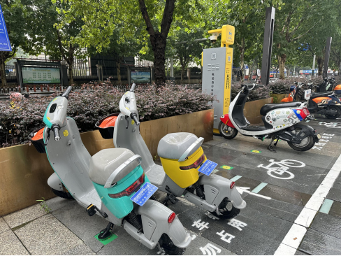 電動(dòng)自行車充電樁，智能無線充電，電單車充電樁廠家